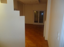 ΔΙΑΜΕΡΙΣΜΑ - ΚΟΛΩΝΑΚΙ