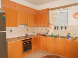 ΔΙΑΜΕΡΙΣΜΑ ΕΠΙΠΛΩΜΕΝΟ - ΓΛΥΦΑΔΑ 