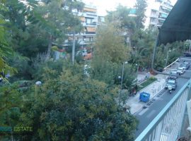 Διαμέρισμα στην Πλατεία Βαρνάβα