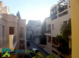 Furnished Whole Floor Apartment - Athens, Plaka • Επιπλωμένο Οροφοδιαμέρισμα -  Αθήνα, Πλάκα