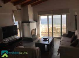 Penthouse Suite - Evia Agia Anna Beach, Agali • Σουίτα Ρετιρέ - Εύβοια Παραλία Αγίας Άννας, Αγκάλη