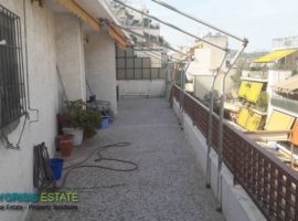 Floor-Through Penthouse Apartment - Athens, Vyronas • Ρετιρέ Όροφοδιαμέρισμα - Αθήνα, Βύρωνας