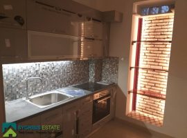 Apartment - Athens, Pagrati, Varnava Square • Διαμέρισμα - Αθήνα, Παγκράτι, Πλατεία Βαρνάβα