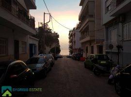 Floor-Through Apartment - Piraeus, Piraiki • Όροφοδιαμέρισμα - Πειραιάς, Πειραϊκή