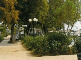 Maisonette -Nea Peramos, Megalo Pefko • Μεζονέτα- Νέα Πέραμος, Μεγάλο Πεύκο