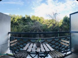 Studio Apartment - Athens, Pagrati • Γκαρσονιέρα - Αθήνα, Παγκράτι