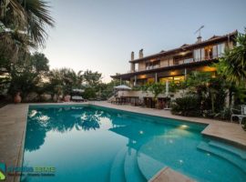 Luxurious Villa - South-East Attica, Aghia Marina • Πολυτελής Βίλα - Νότιοανατολική Αττική, Αγία Μαρίνα