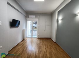 Studio Apartment - Athens, Pagrati • Γκαρσονιέρα - Αθήνα, Παγκράτι