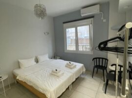 Studio Apartment - Athens, Plaka • Γκαρσονιέρα - Αθήνα, Πλάκα